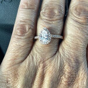 New in Box 1.5ctw Moissanite Ring Sterling Silver.925 ROSE GOLD PLATED size 9.5